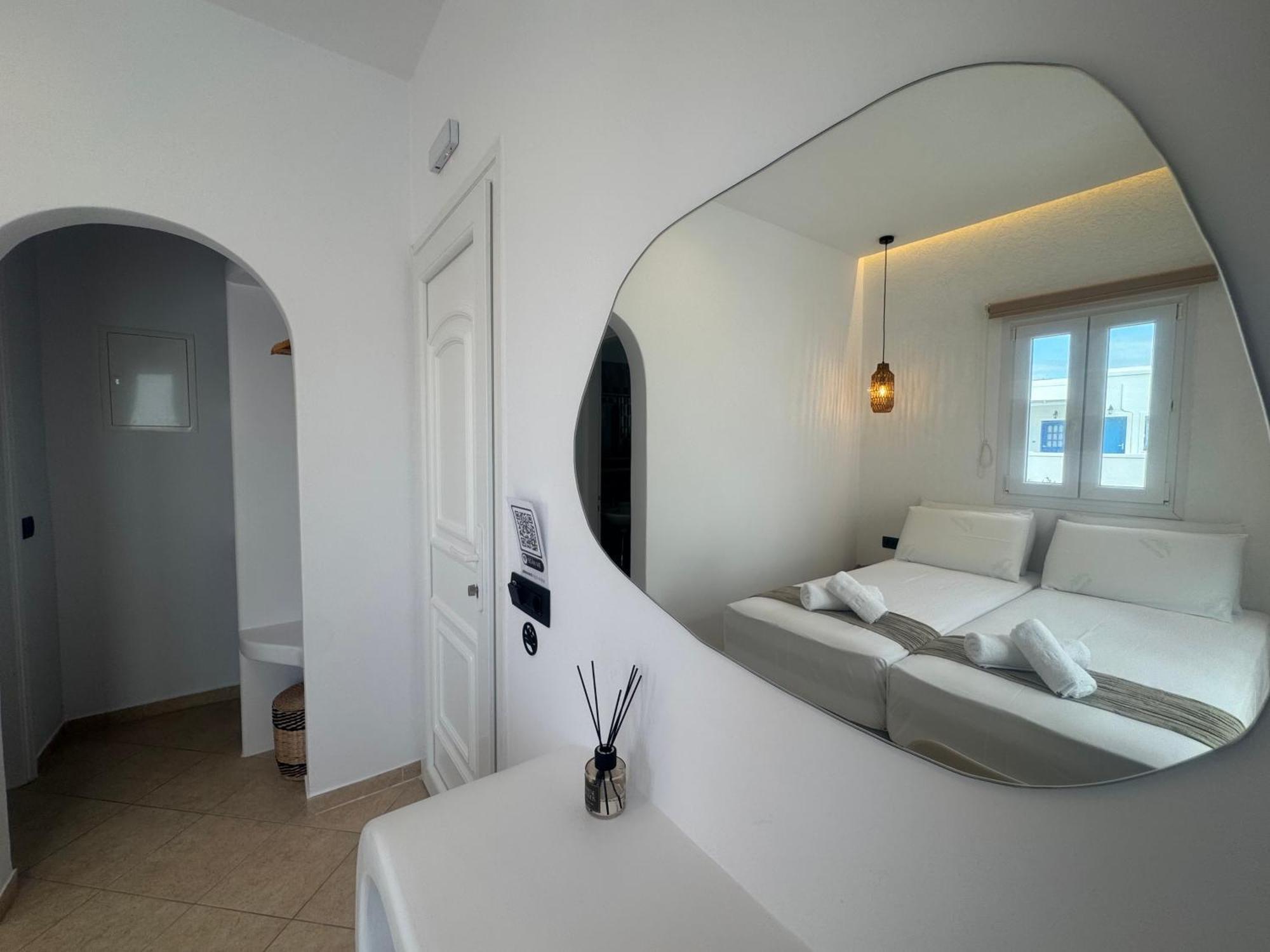 Eleni'S Rooms Antiparos Town Exterior foto