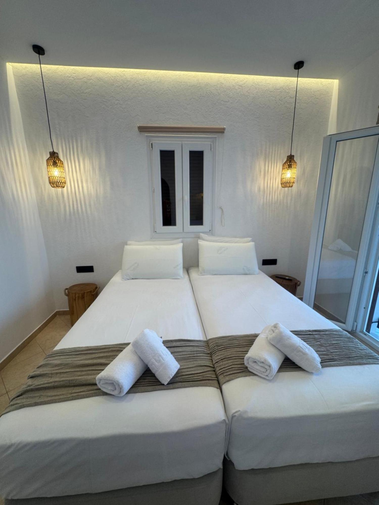 Eleni'S Rooms Antiparos Town Exterior foto