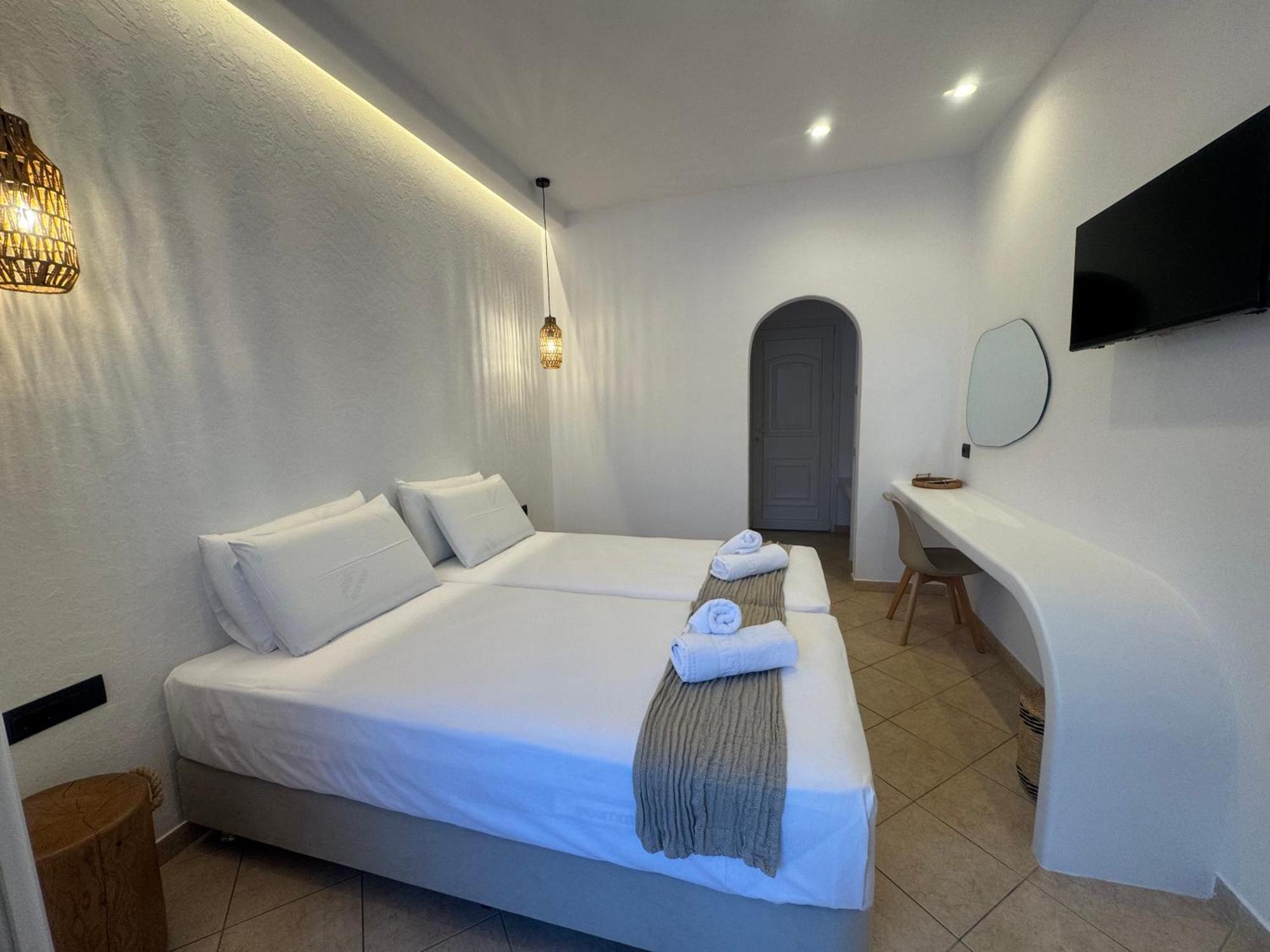Eleni'S Rooms Antiparos Town Exterior foto