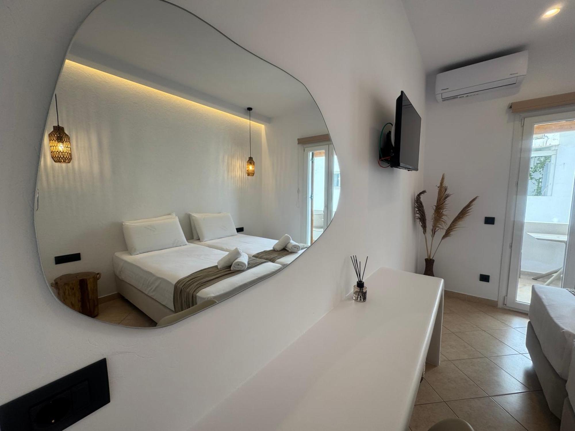 Eleni'S Rooms Antiparos Town Exterior foto